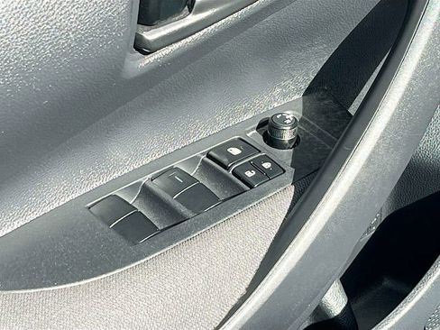 Used 2025 Toyota Corolla LE w/ LE Premium Package FWD image 17
