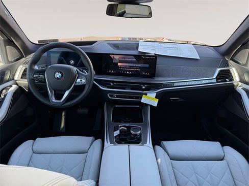 New 2026 BMW X5 xDrive40i w/ Climate Comfort Package image 10