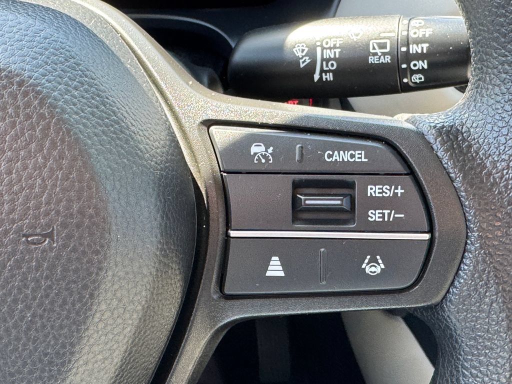 Used 2023 Honda HR-V LX image 29