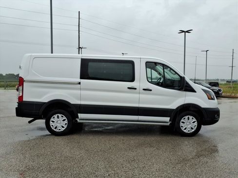 Used 2025 Ford Transit 250 Low Roof w/ Exterior Upgrade Package RWD image 2