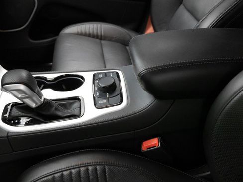 Used 2020 Jeep Grand Cherokee Trackhawk image 32