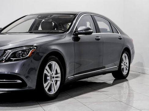 Used 2019 Mercedes-Benz S 560 4MATIC Sedan image 3