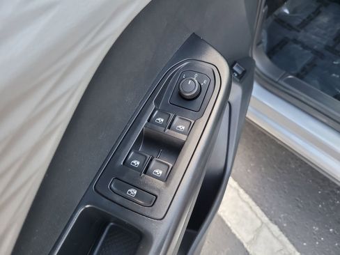 Used 2023 Volkswagen Taos S image 16