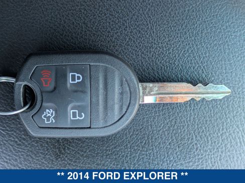 Used 2014 Ford Explorer XLT w/ Equipment Group 202A AWD/4WD image 36