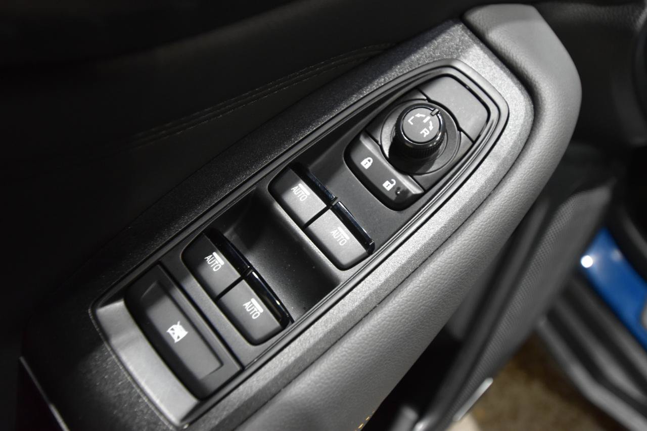 Used 2025 Subaru Outback Wilderness AWD/4WD image 15