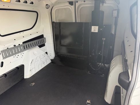 Used 2022 RAM ProMaster City Tradesman FWD image 7