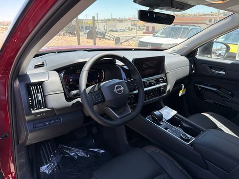 New 2026 Nissan Pathfinder Platinum w/ Lighting Package AWD/4WD image 10