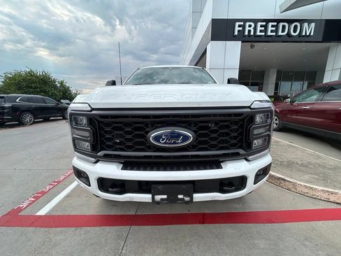 Used 2024 Ford F250 Lariat w/ Lariat Ultimate Package AWD/4WD image 5