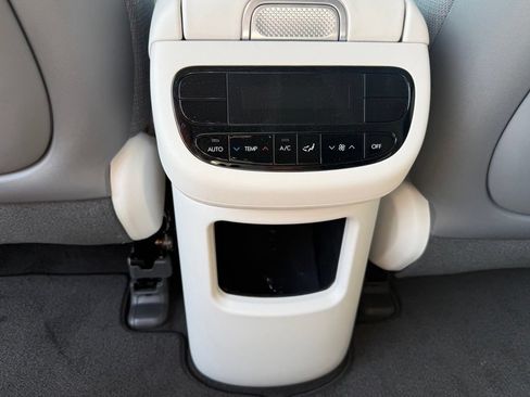 Certified 2026 Hyundai Ioniq 9 SE AWD/4WD image 19