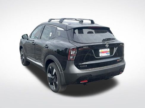 New 2026 Nissan Kicks SR w/ Cold Weather Package image 3