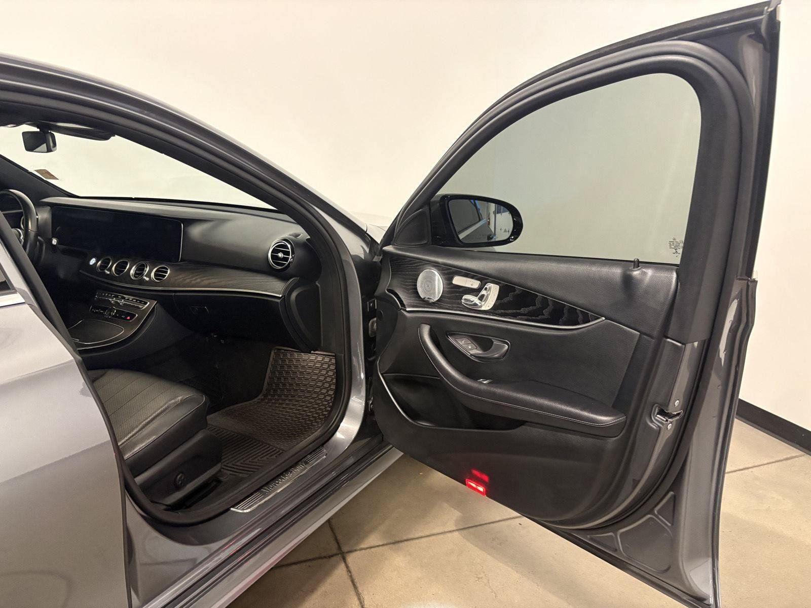 Used 2019 Mercedes-Benz E 450 4MATIC Sedan image 42