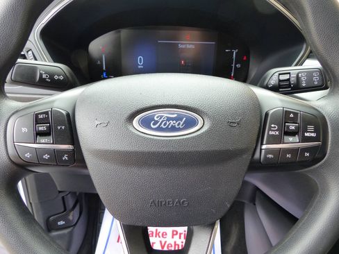 Used 2025 Ford Escape Active AWD/4WD image 18
