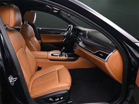 Used 2022 BMW 750i xDrive 750i xDrive w/ Executive Package image 23