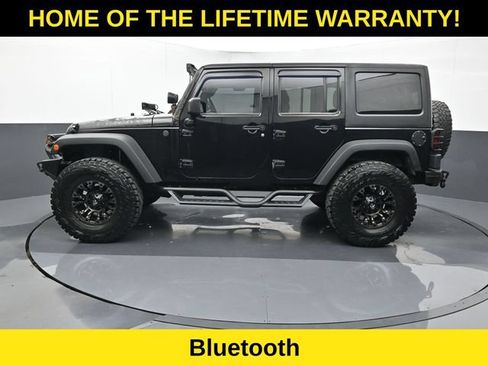 Used 2013 Jeep Wrangler Unlimited Rubicon w/ Connectivity Group AWD/4WD image 4