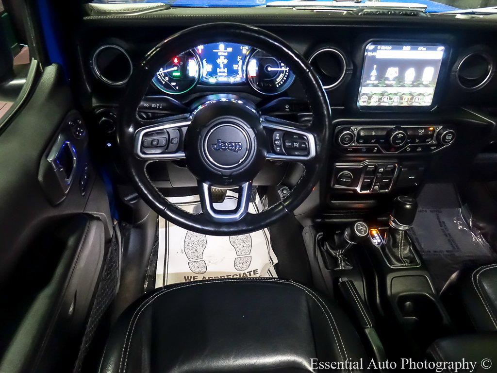 Used 2021 Jeep Wrangler Unlimited Sahara w/ Cold Weather Group AWD/4WD image 15
