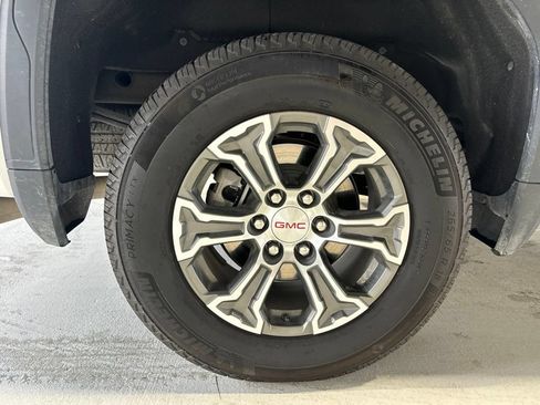 Used 2025 GMC Sierra 1500 SLT RWD image 7