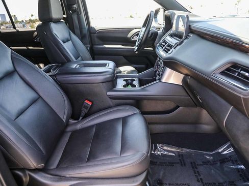 Used 2023 Chevrolet Tahoe LT w/ Luxury Package RWD image 16