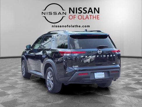 Used 2025 Nissan Pathfinder SV AWD/4WD image 3