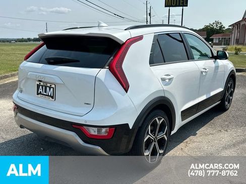 Used 2023 Kia Niro EX Touring FWD image 5