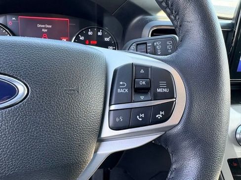 Used 2024 Ford Explorer XLT w/ Equipment Group 202A AWD/4WD image 20