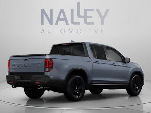 Used 2025 Honda Ridgeline Black Edition image 3