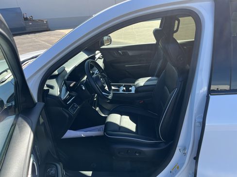 Used 2025 Buick Enclave Sport Touring w/ LPO, Floor Liner Package image 9