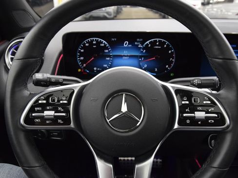 Used 2023 Mercedes-Benz GLB 250 image 23