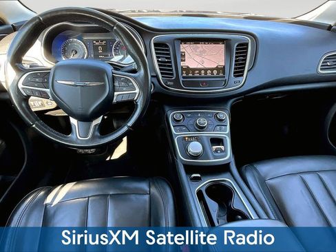 Used 2016 Chrysler 200 Limited Platinum w/ Comfort & Convenience Group image 8