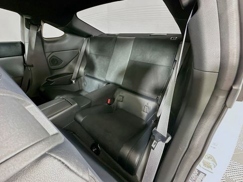 Used 2025 Toyota GR86 Premium RWD image 23