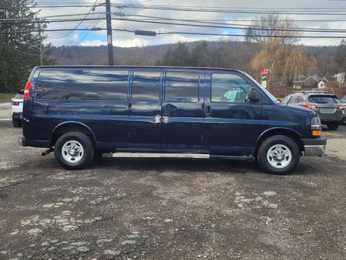 Used 2015 Chevrolet Express 3500 LT w/ LT Preferred Equipment Group image 9