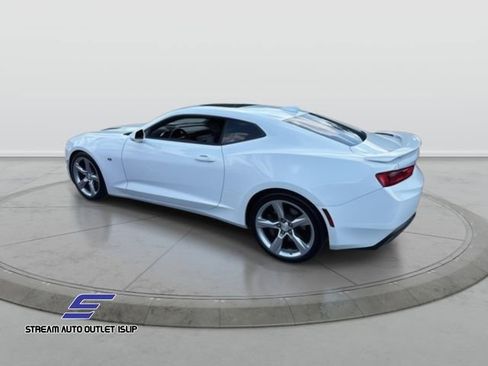Used 2018 Chevrolet Camaro SS image 4