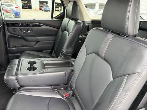 Used 2023 Honda Pilot Touring image 20