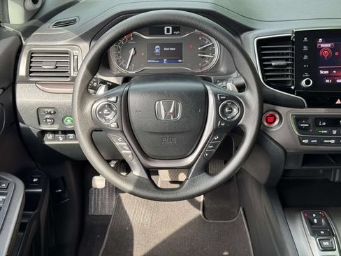 Certified 2023 Honda Ridgeline Sport image 13
