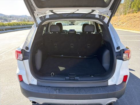 Used 2021 Ford Escape SEL w/ Technology Package image 21