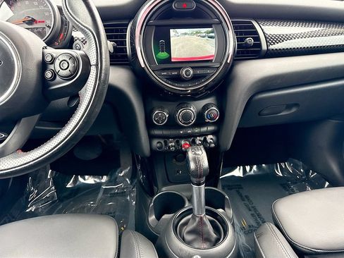 Used 2019 MINI Cooper S FWD image 18