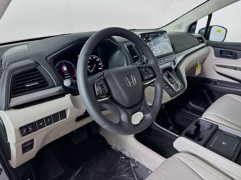 New 2026 Honda Odyssey EX-L image 8