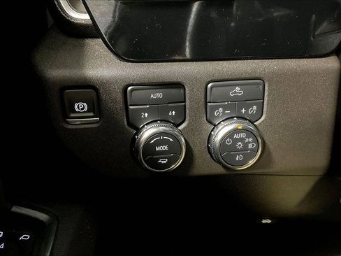 Used 2025 GMC Sierra 1500 Elevation AWD/4WD image 25
