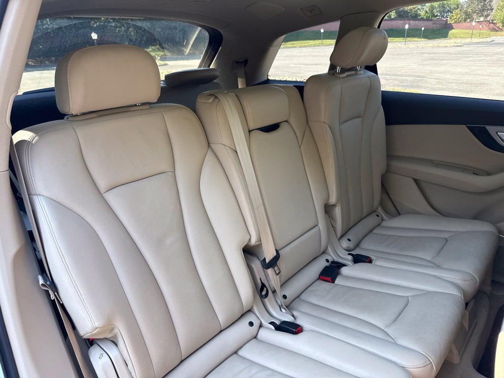 Used 2019 Audi Q7 2.0T Premium Plus w/ Premium Plus Package AWD/4WD image 19