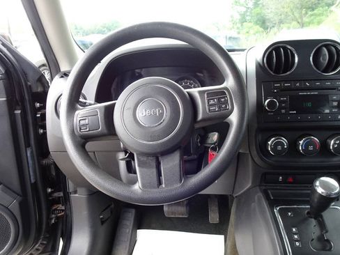 Used 2016 Jeep Patriot Sport w/ Power Value Group AWD/4WD image 15