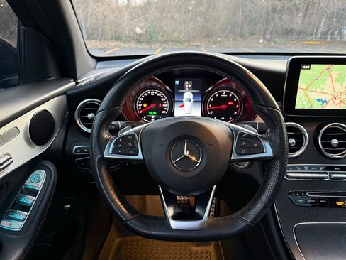 Used 2019 Mercedes-Benz GLC 300 w/ Driver Assistance Package image 28