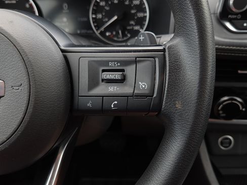 Used 2021 Nissan Rogue S AWD/4WD image 24