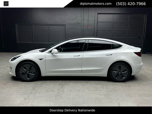 Used 2020 Tesla Model 3 Long Range image 4