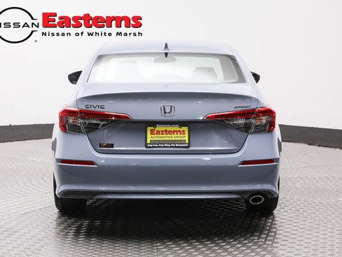 Used 2024 Honda Civic Sport image 6