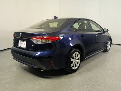 Used 2022 Toyota Corolla LE FWD image 7