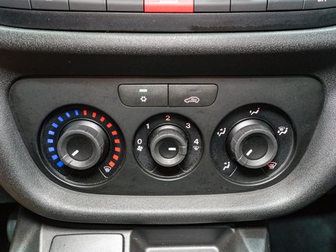 Used 2022 RAM ProMaster City Tradesman w/ Window Group 04 image 20