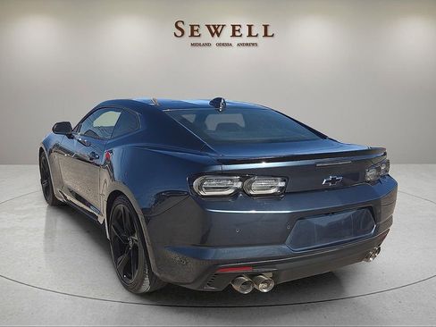 Used 2023 Chevrolet Camaro LT image 3
