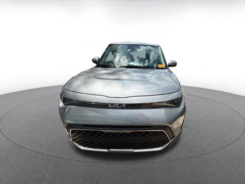 Used 2025 Kia Soul LX w/ LX Technology Package image 3