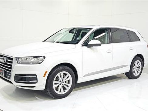 Used 2019 Audi Q7 3.0T Premium Plus AWD/4WD image 3