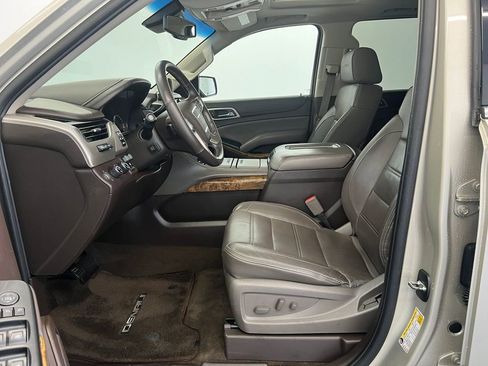 Used 2015 GMC Yukon XL Denali w/ Premium Package image 4