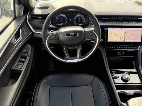 New 2026 Jeep Grand Cherokee Limited image 37